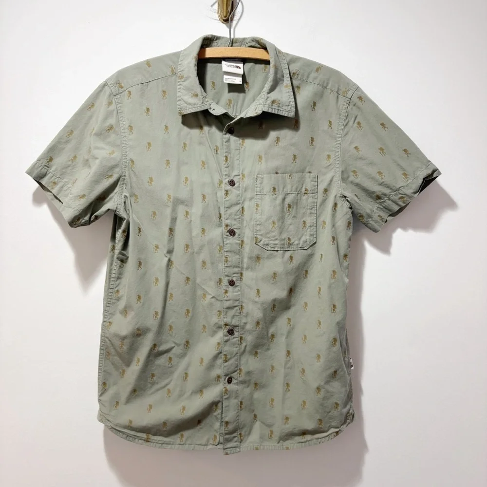 The North Face Baytrail Jacquard SS Hiker Graphic Button Up Shirt Men’s Medium